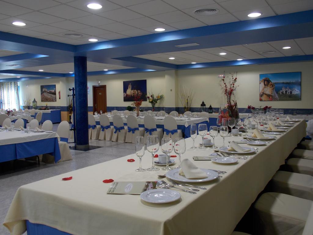 Hotel San Cristobal Cória Exterior foto